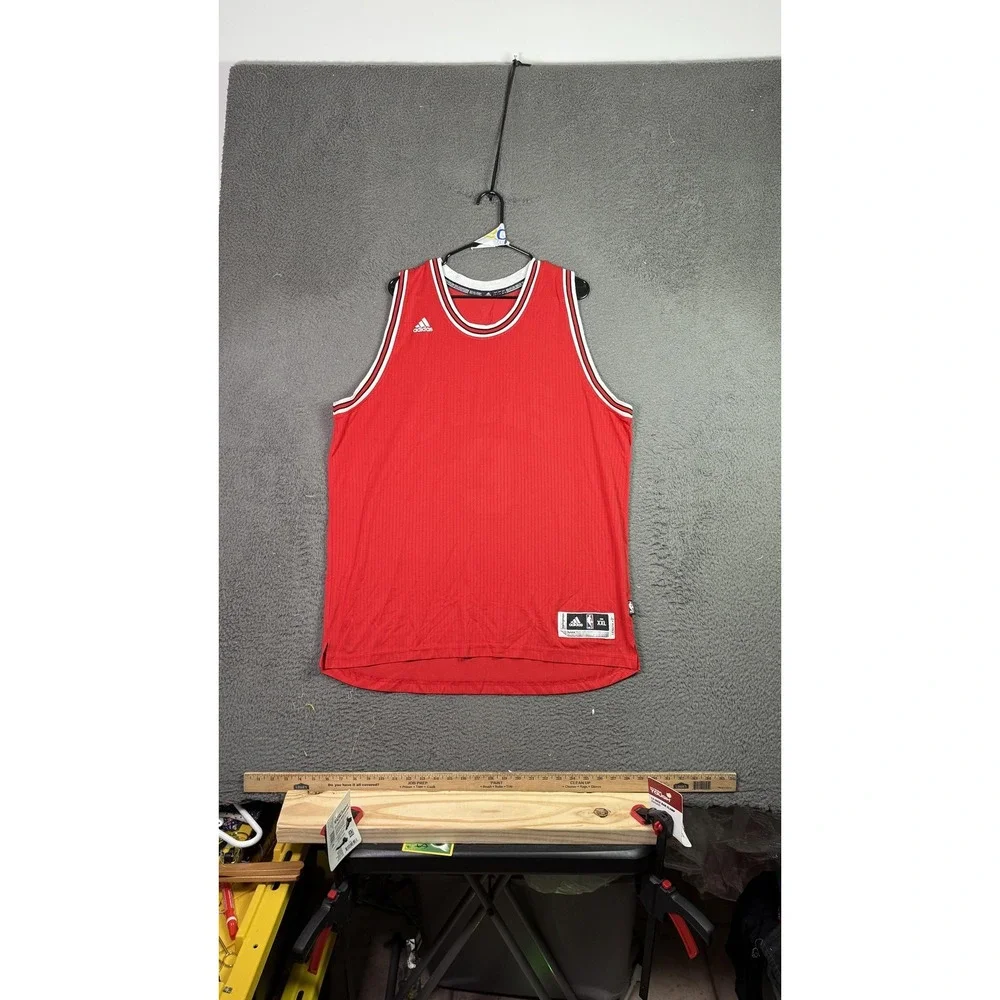 Chicago Bulls Jersey Mens 2XL Red‎ NBA Basketball Dwyane Wade Adidas Swingman